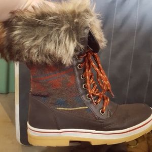 Charlotte Russe snow boots